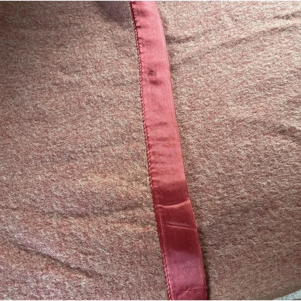 Vintage Kenwood Rose Pink Wool Blanket‎ With Satin Trim 66x80